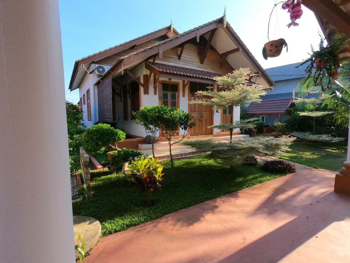 Anjung Nor Muslim Homestay Дунгун Экстерьер фото