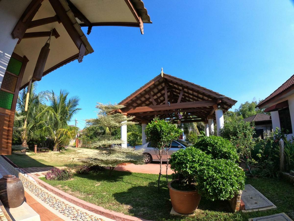Anjung Nor Muslim Homestay Дунгун Экстерьер фото